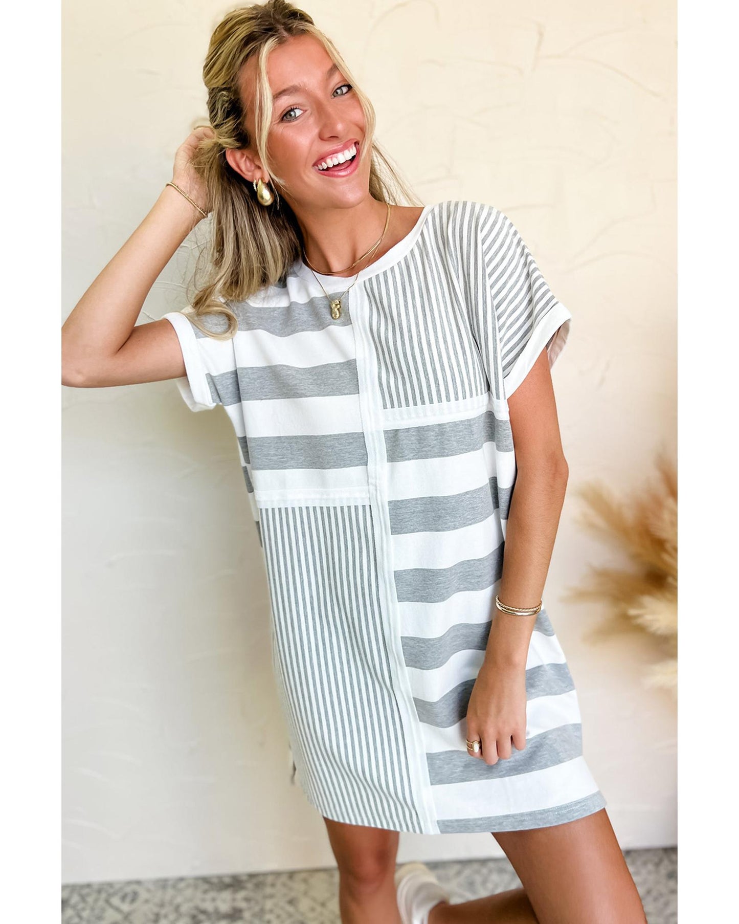 Azura Exchange Gray Stripe Mixed Printed Short Sleeve Shift Mini T Shirt Dress - L