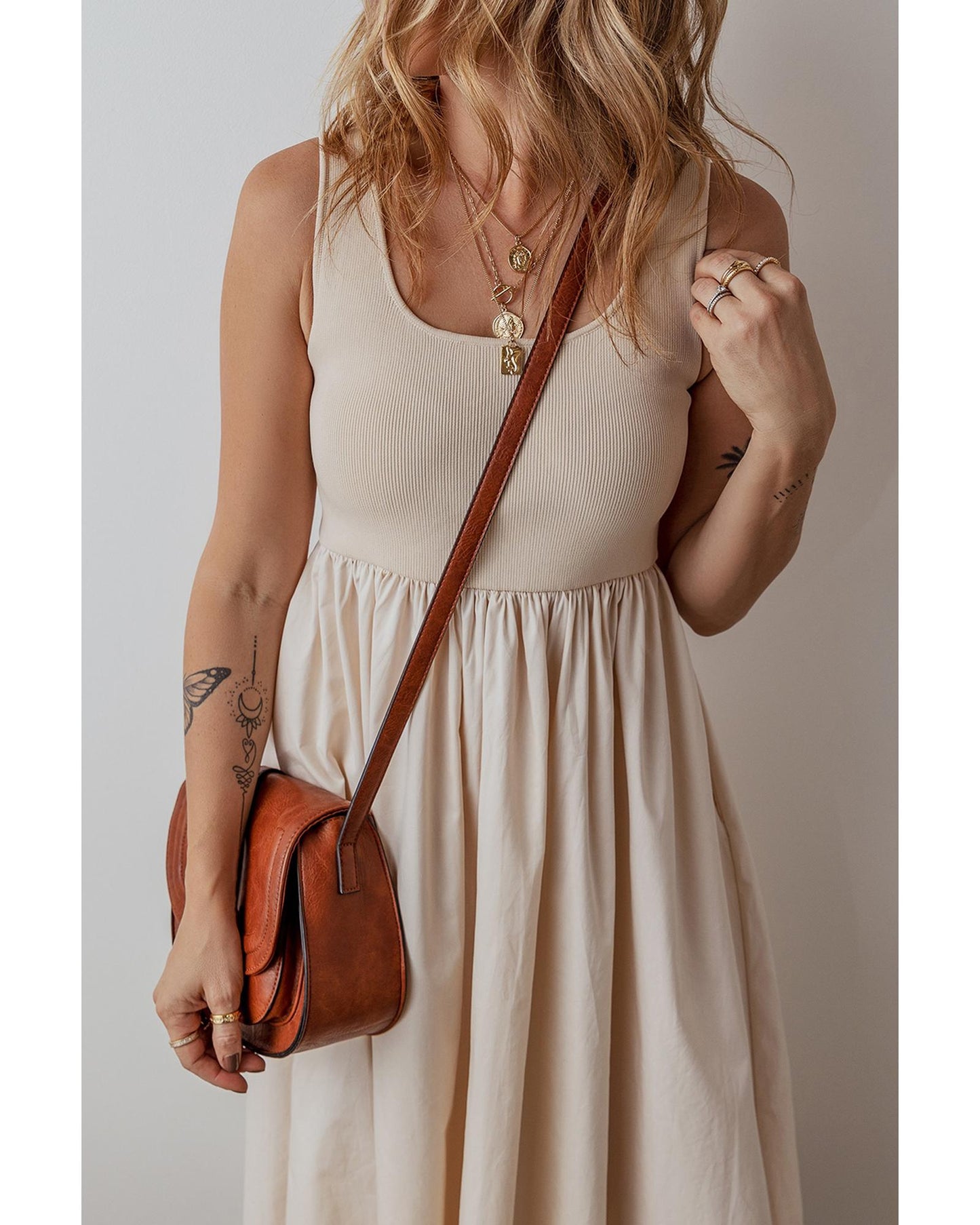 Beige Scoop Neck Ribbed Bodice Pleated Sleeveless Long Dress - M